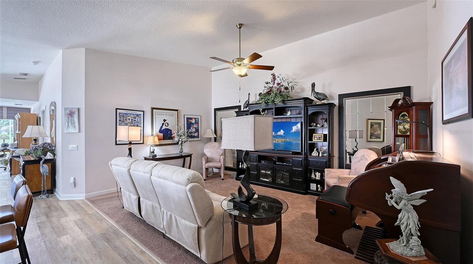 VILLAGEWALK - Residential