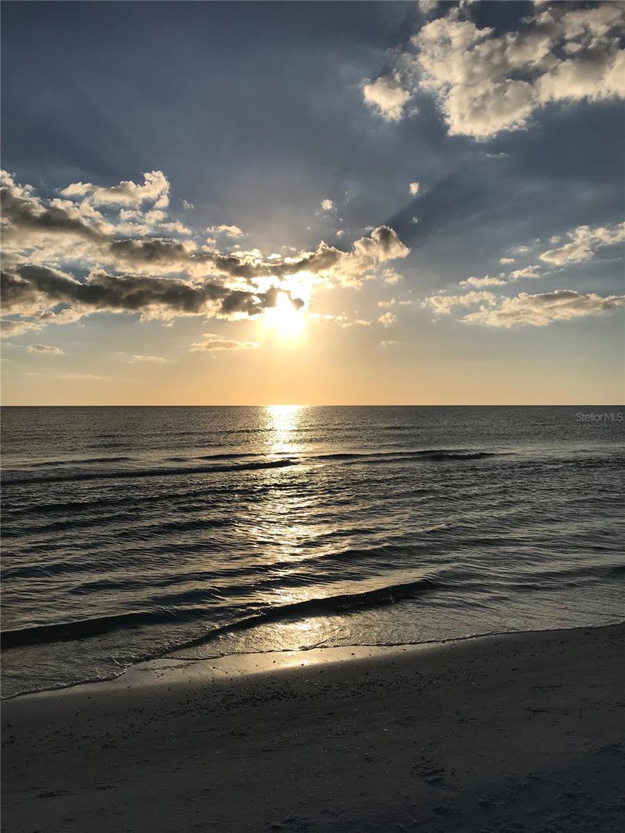 VILLAGEWALK - Residential