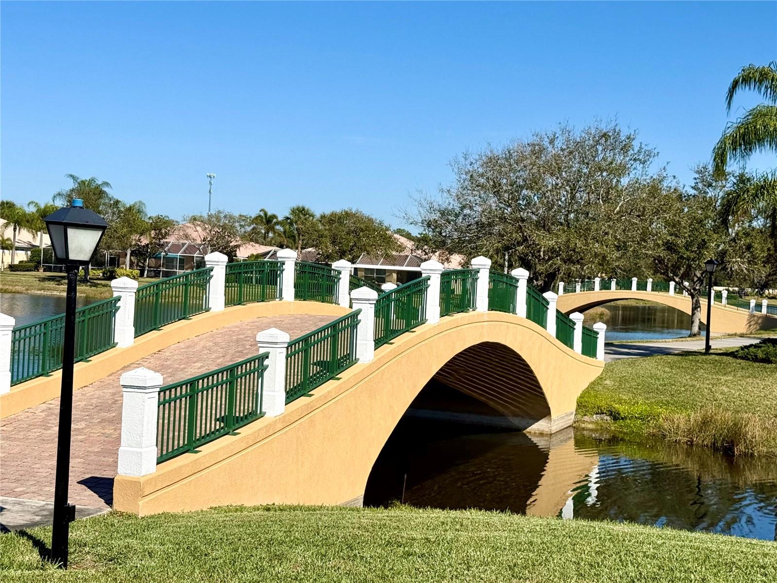 VILLAGEWALK - Residential