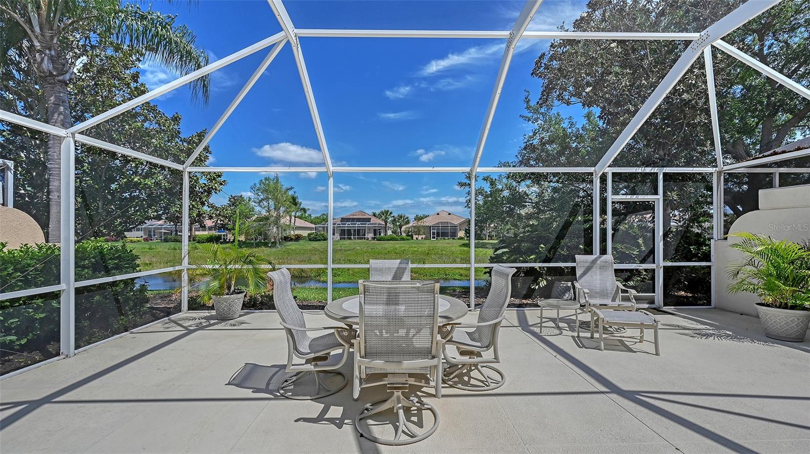 VILLAGEWALK - Residential