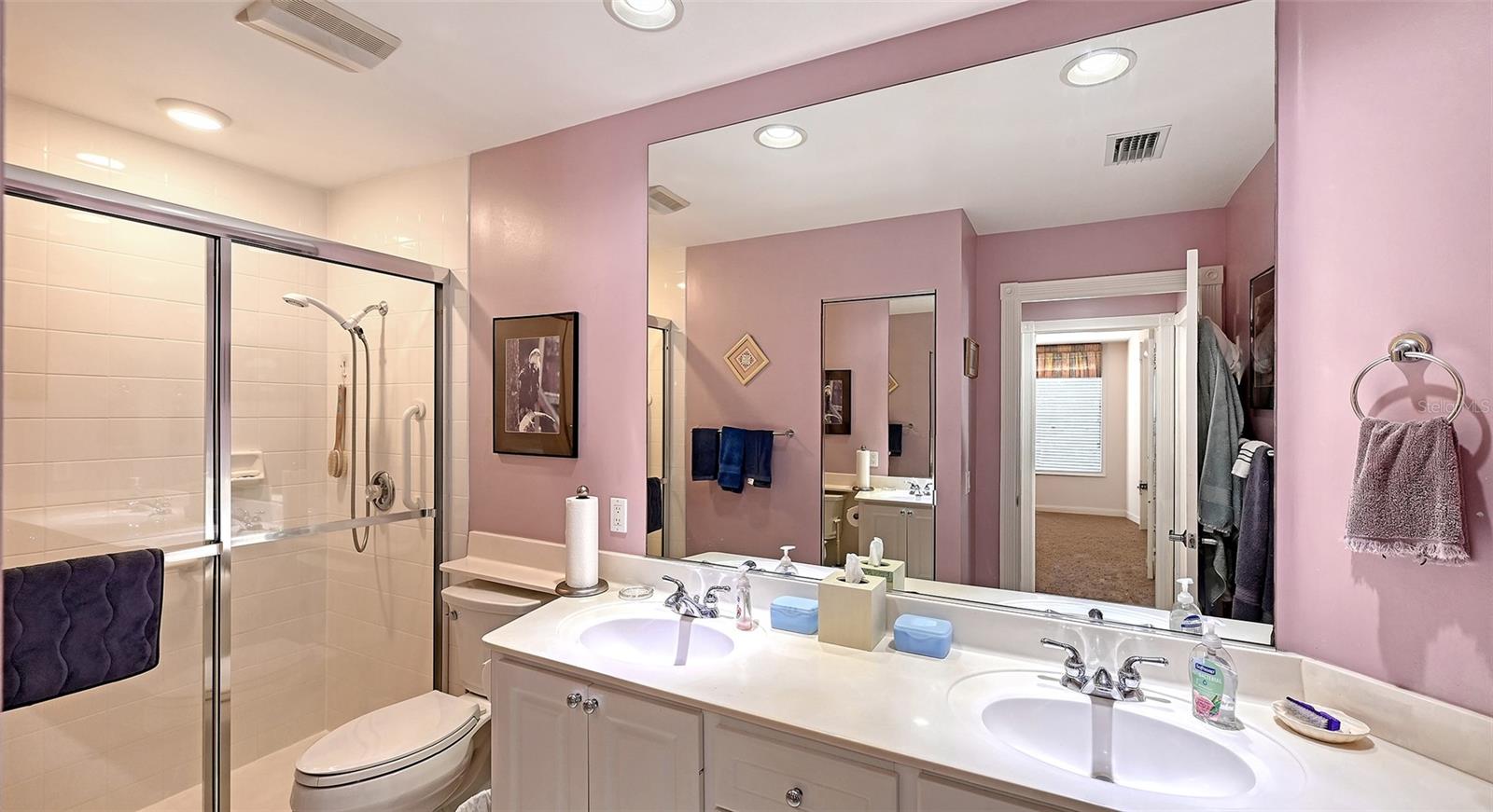 VILLAGEWALK - Residential