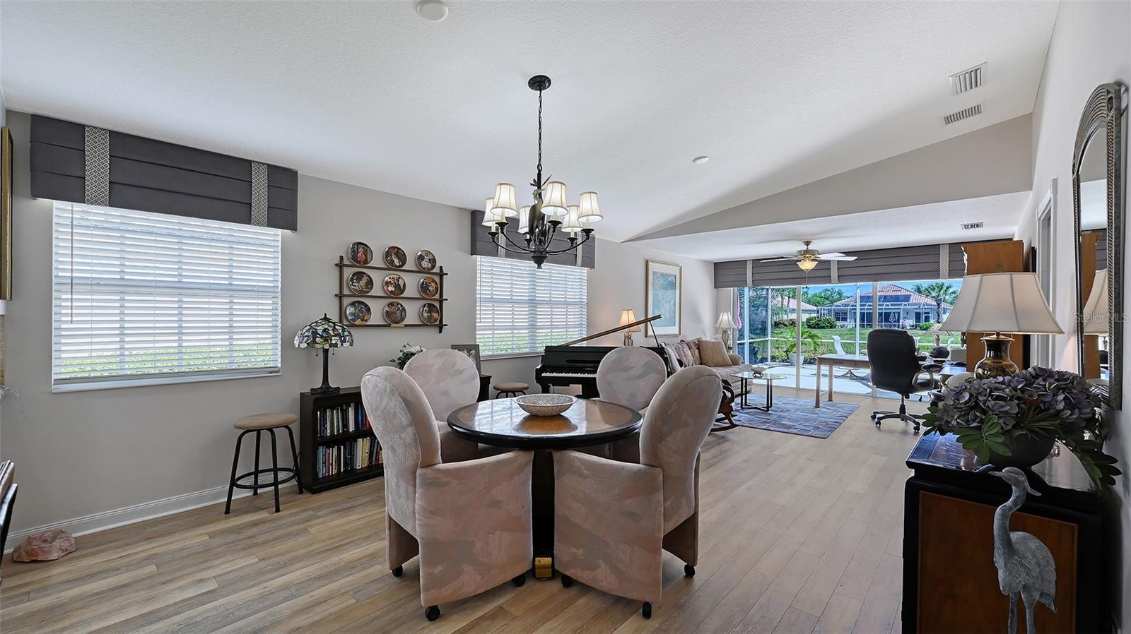 VILLAGEWALK - Residential