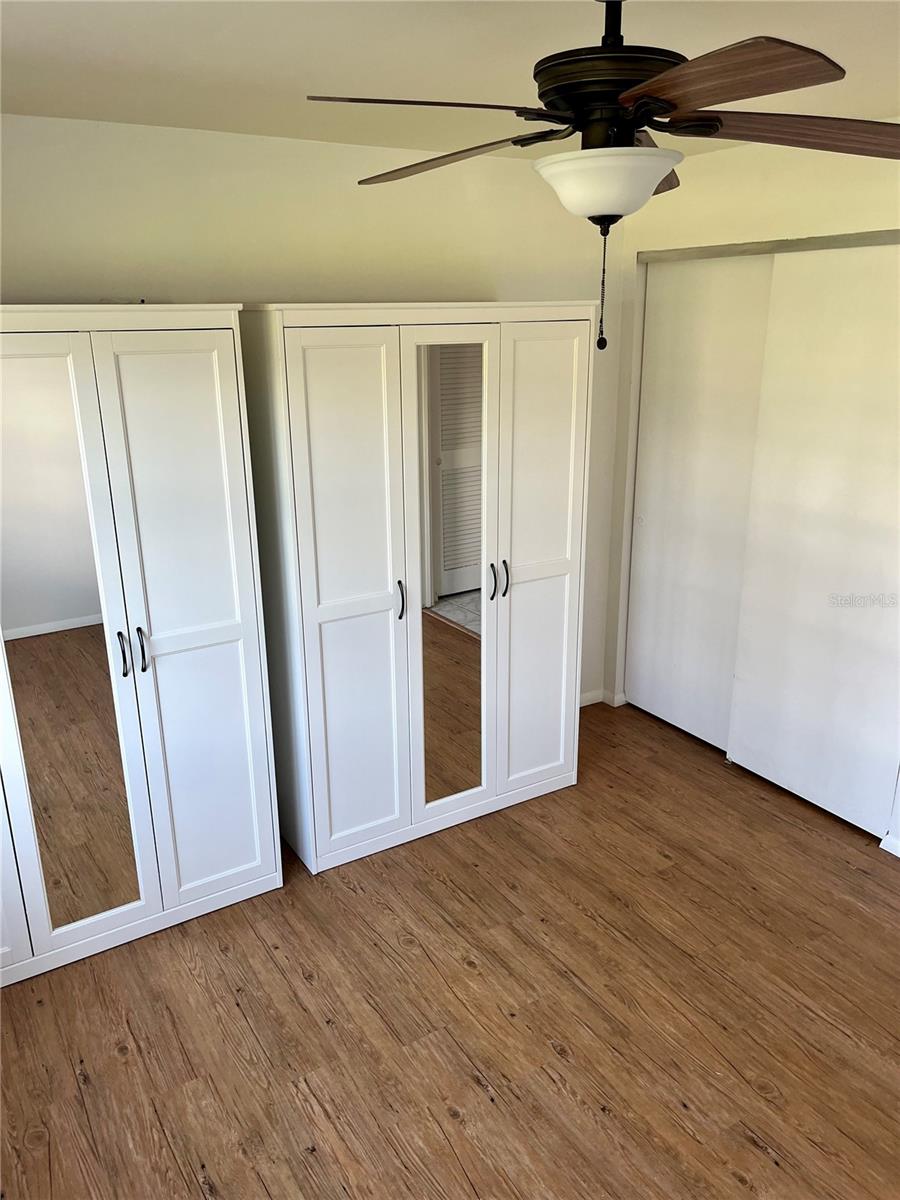 THE FOURTH BAYSHORE - Residential