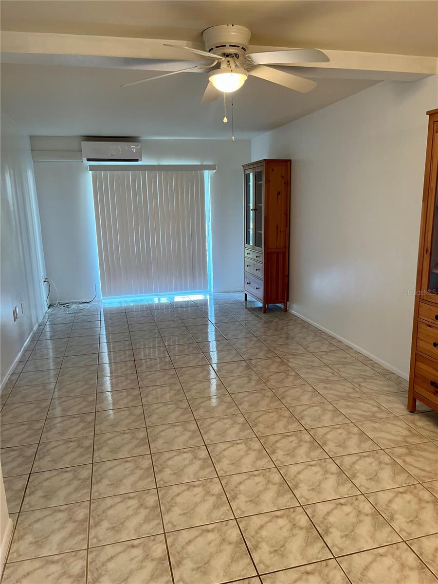 THE FOURTH BAYSHORE - Residential