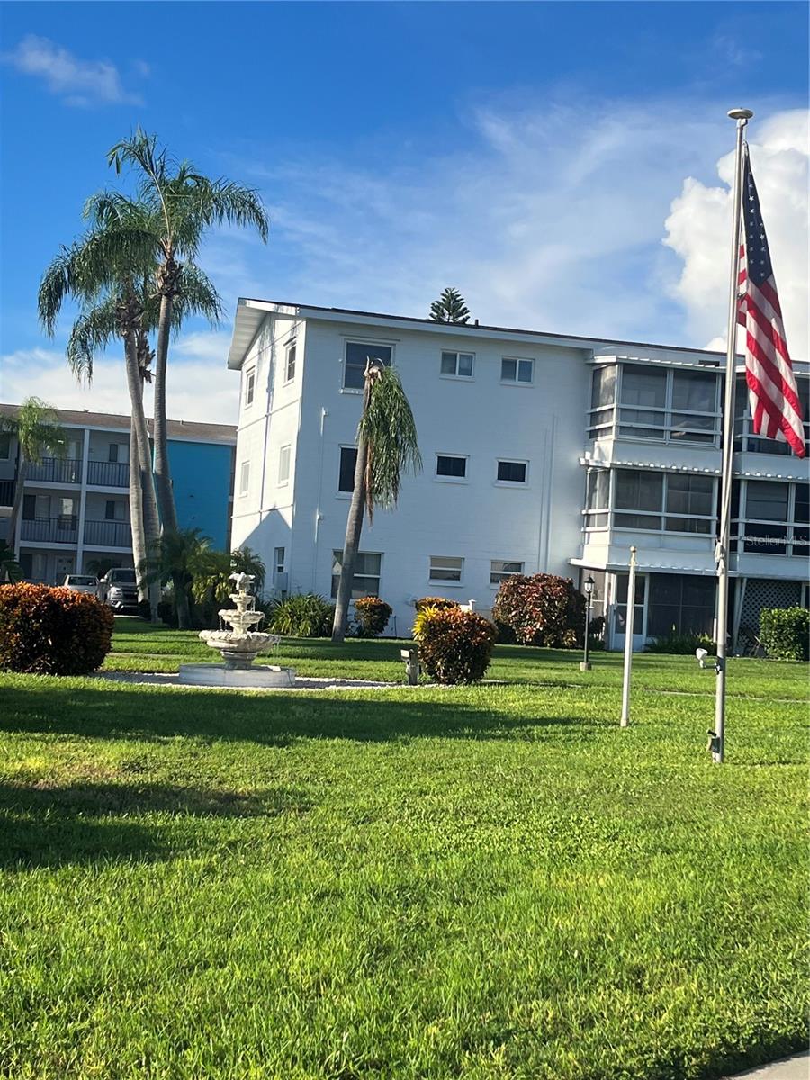 THE FOURTH BAYSHORE - Residential