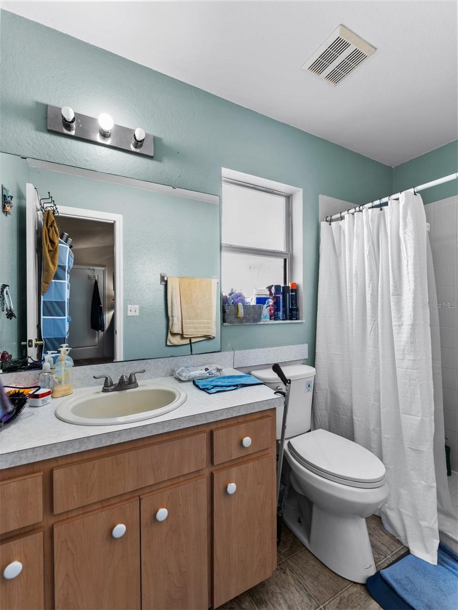 OAK HAMMOCK ESTATES - Residential