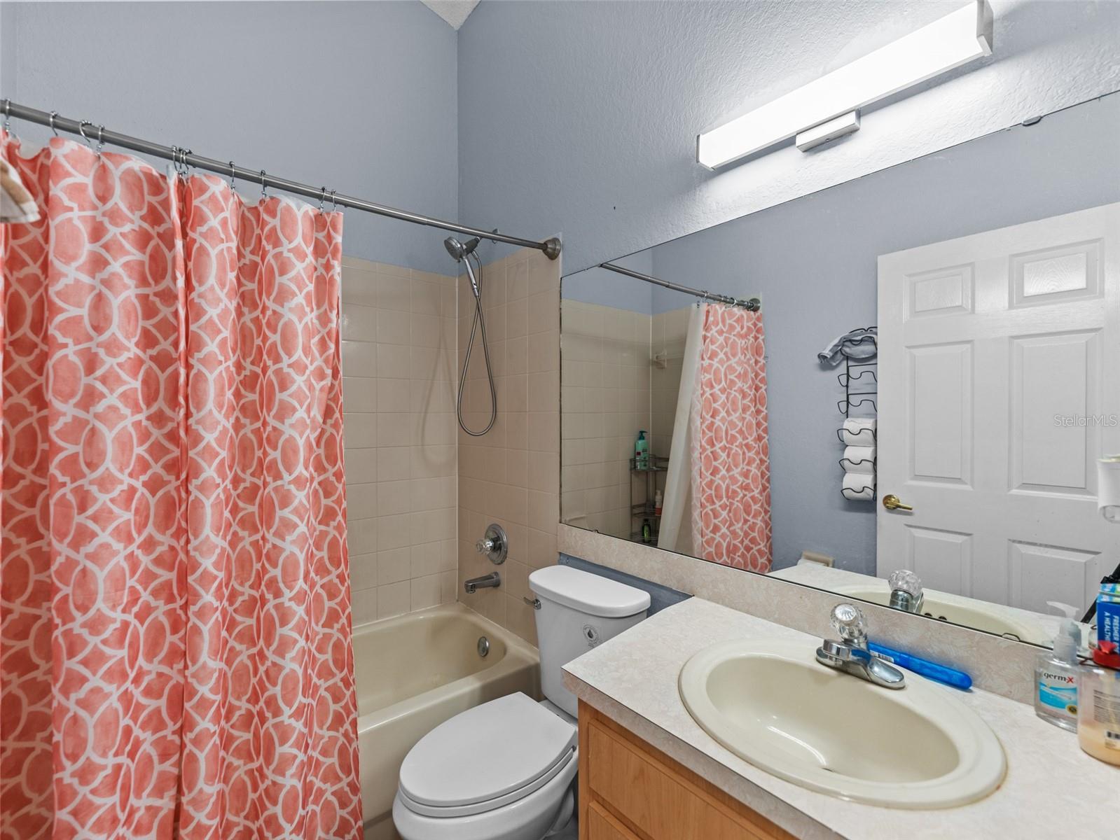 OAK HAMMOCK ESTATES - Residential