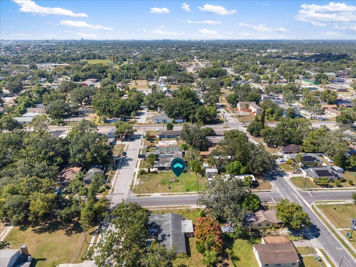JACKSON HEIGHTS - Land