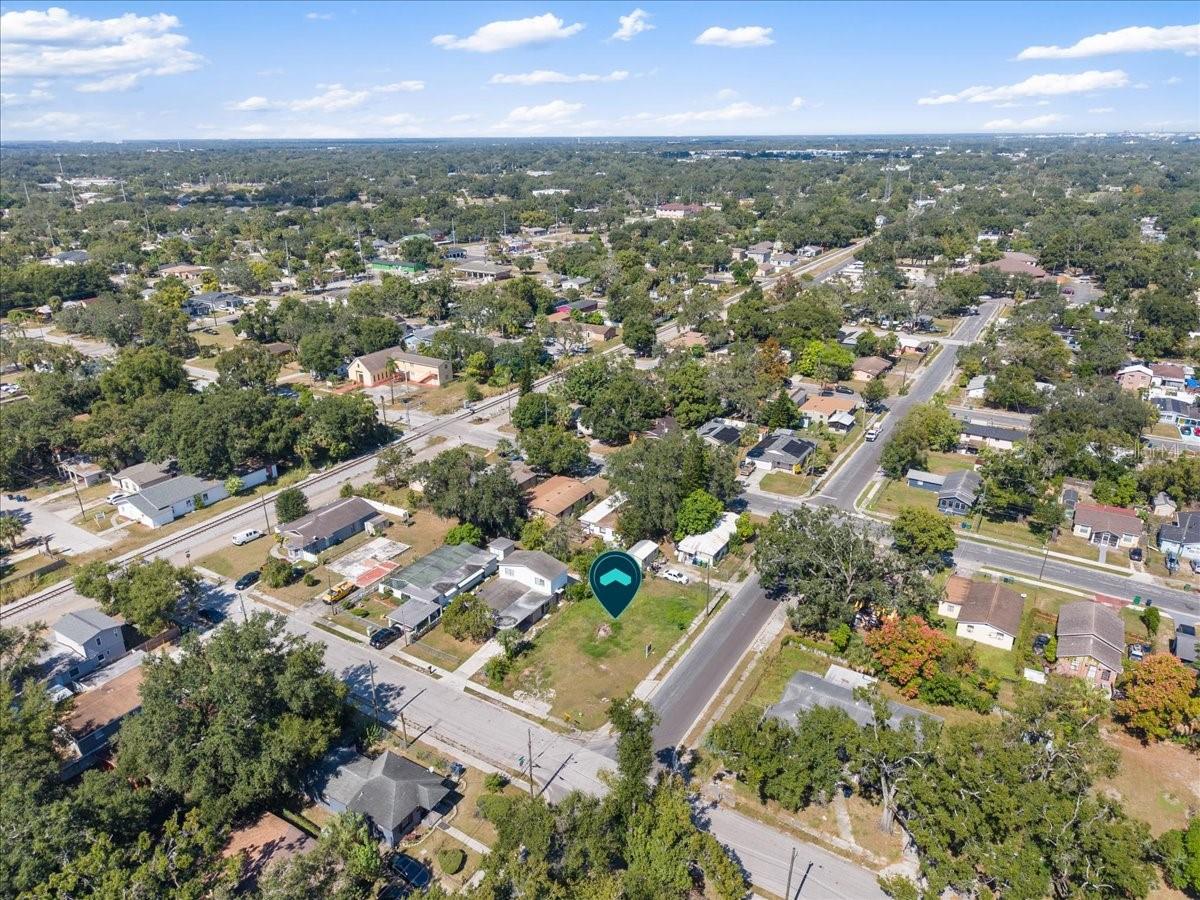 JACKSON HEIGHTS - Land