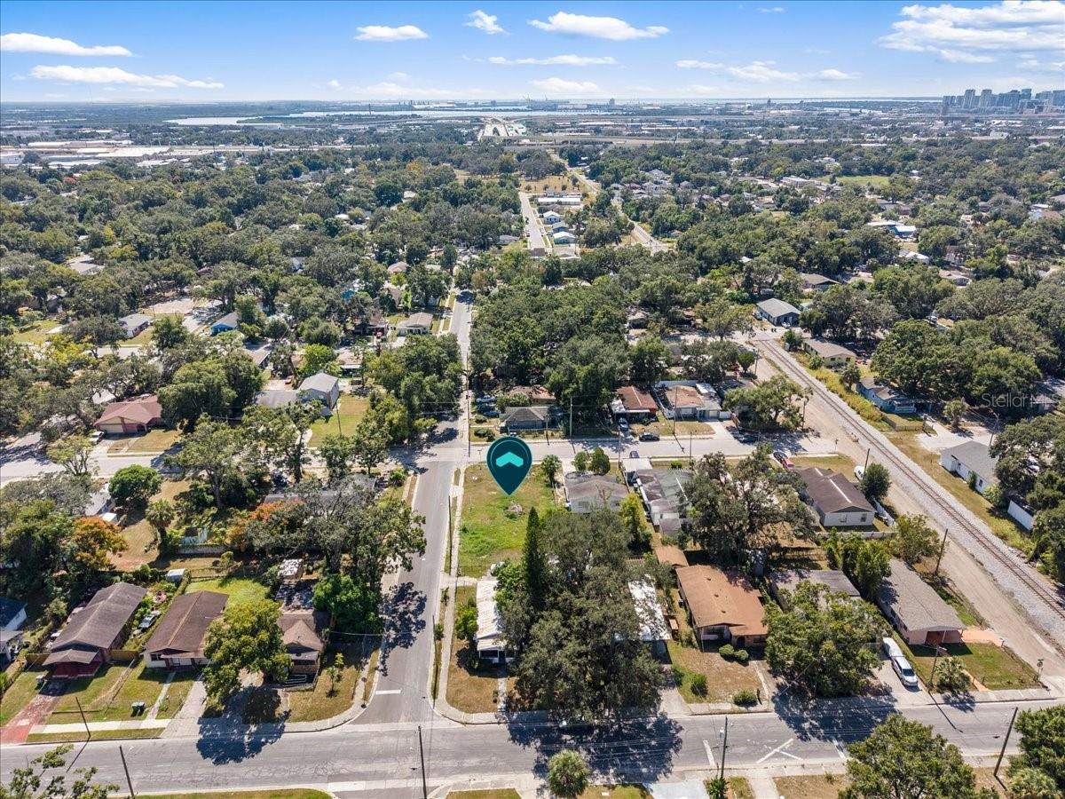 JACKSON HEIGHTS - Land