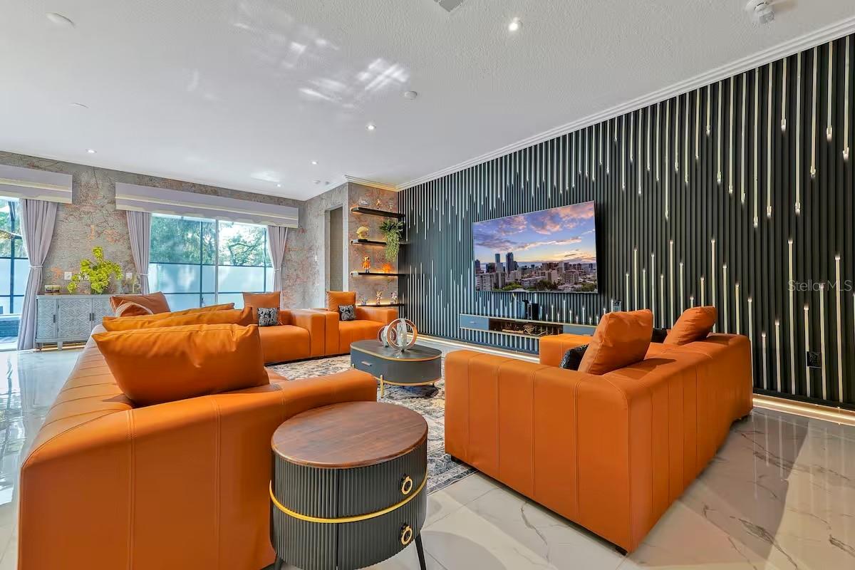 VERANDA PALMS PH 3 - Residential