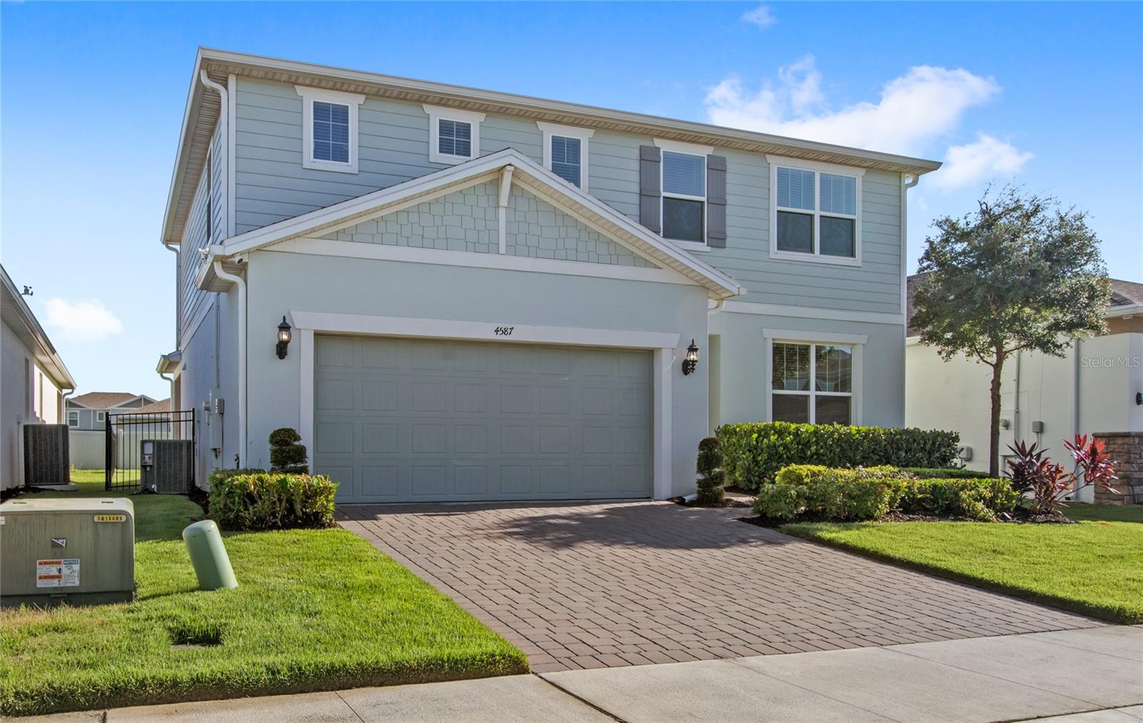 4587 GLIDING WAVE STREET
