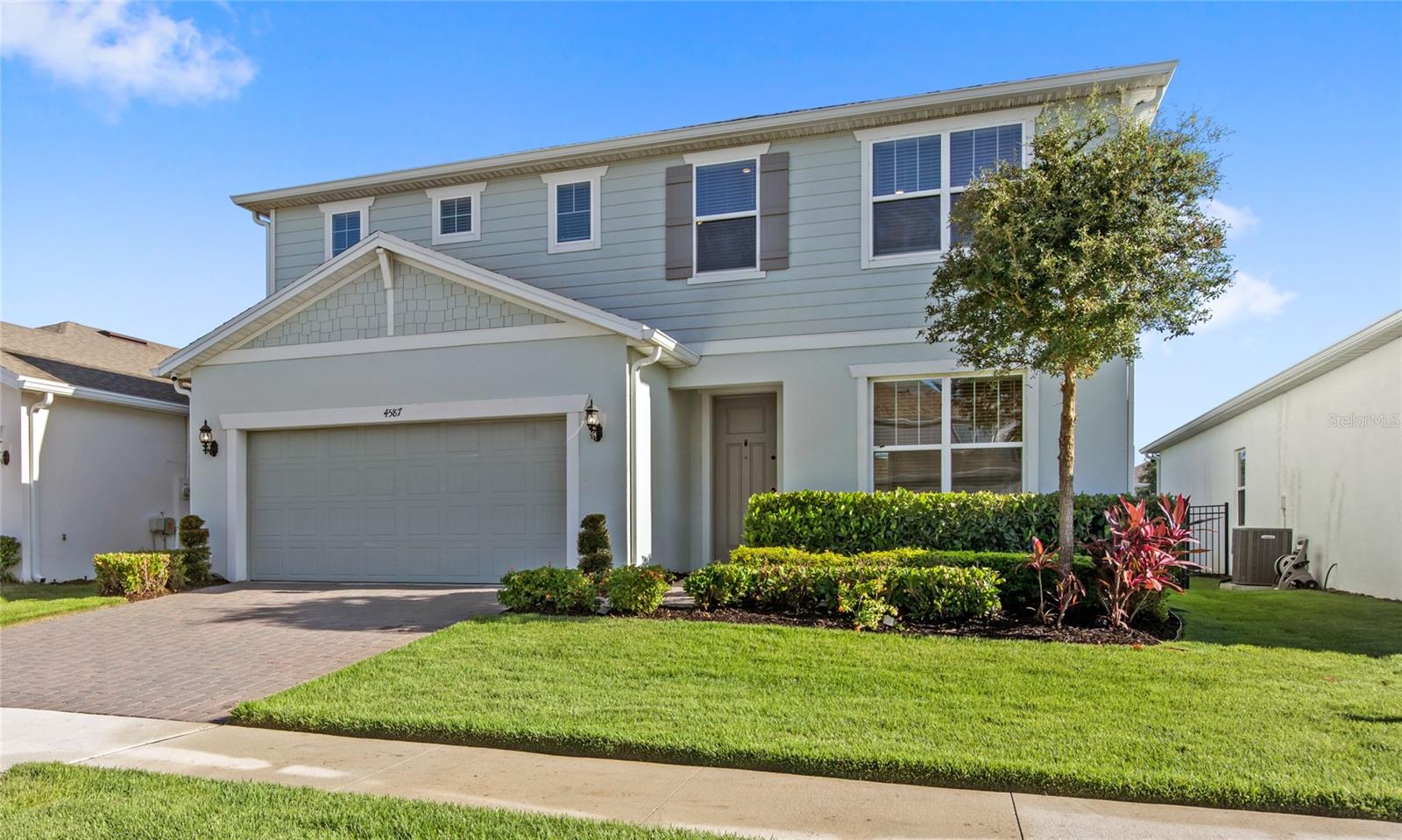 4587 GLIDING WAVE STREET