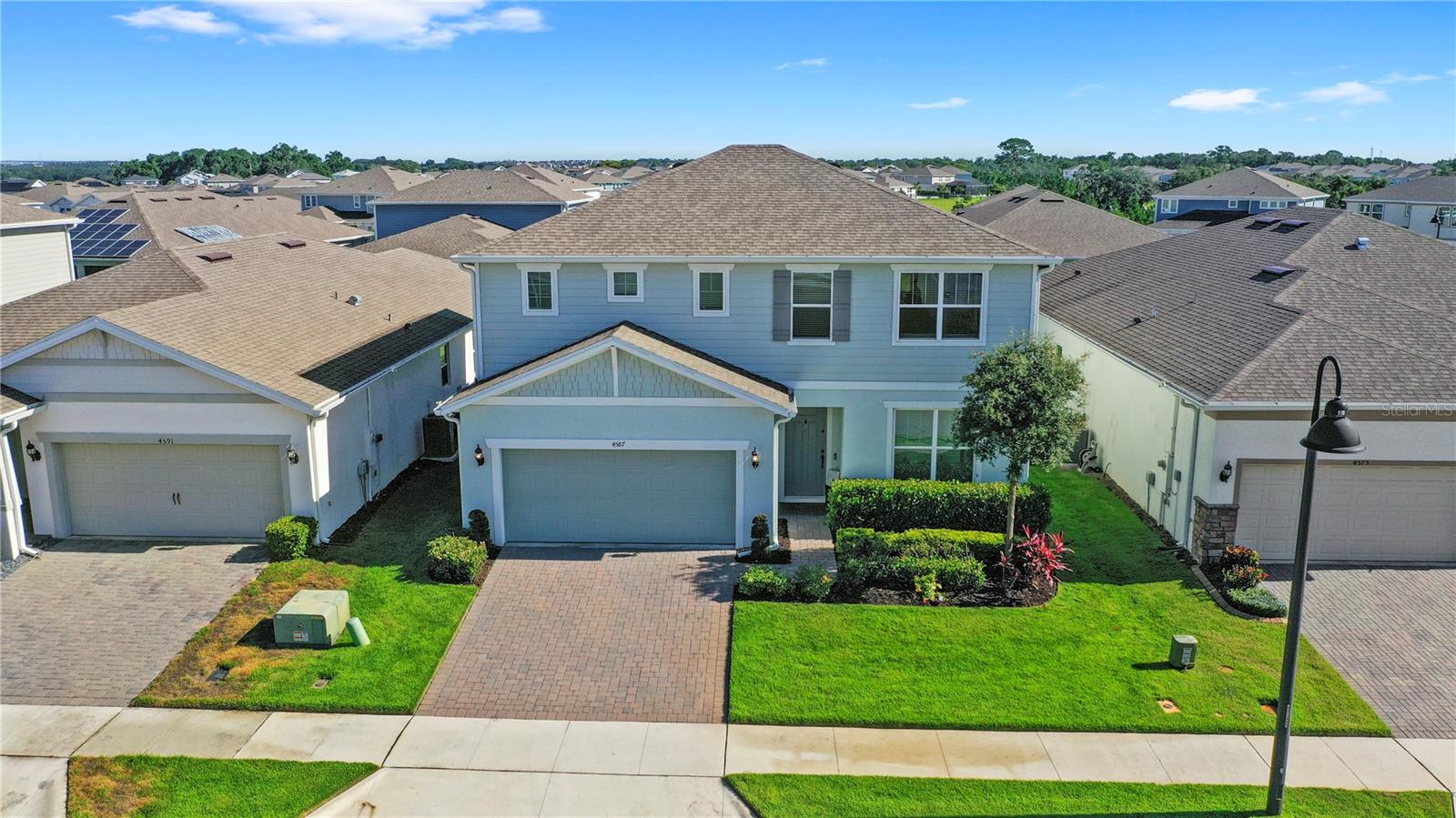 4587 GLIDING WAVE STREET
