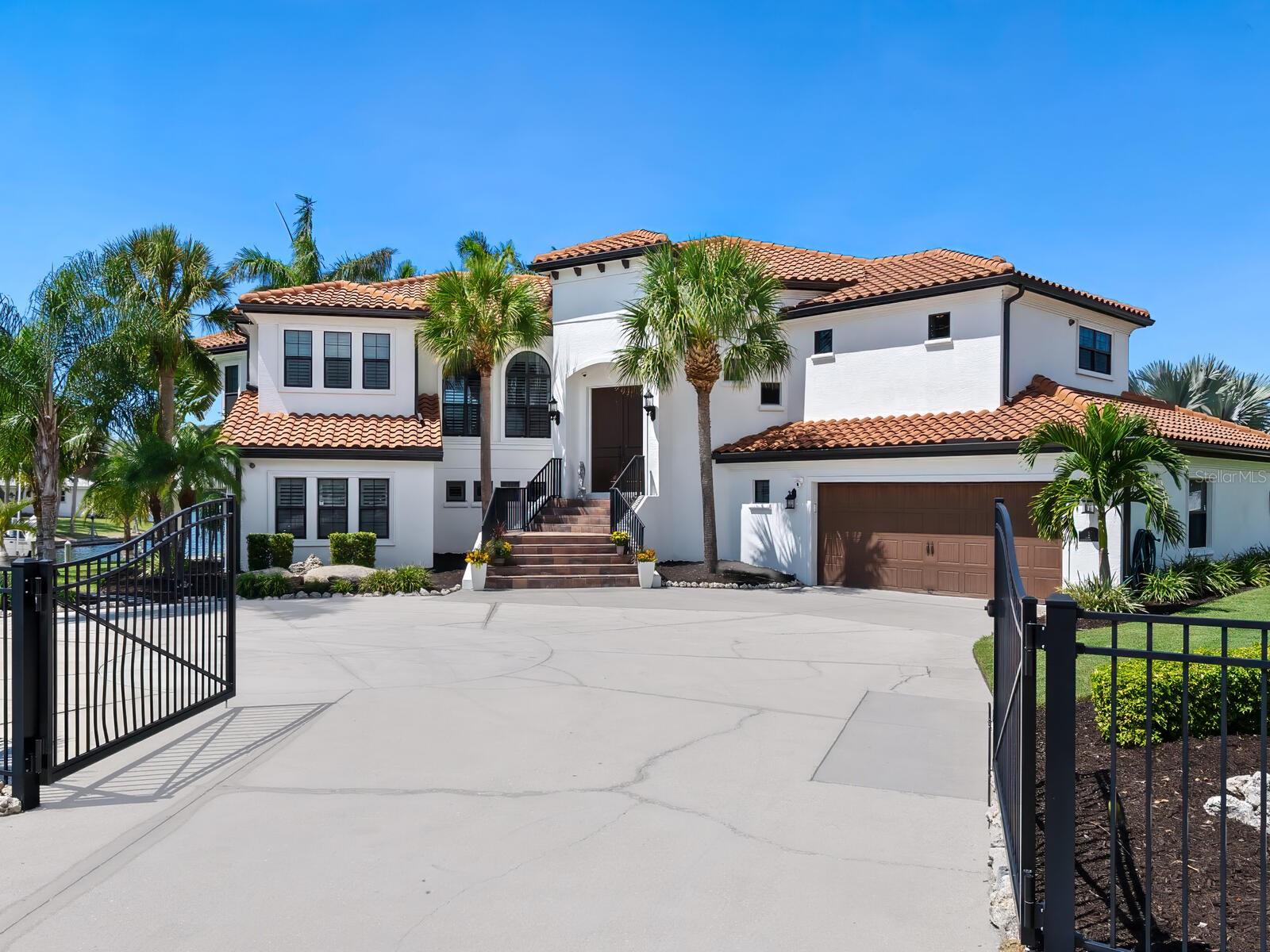 LYONS BAY - Residential