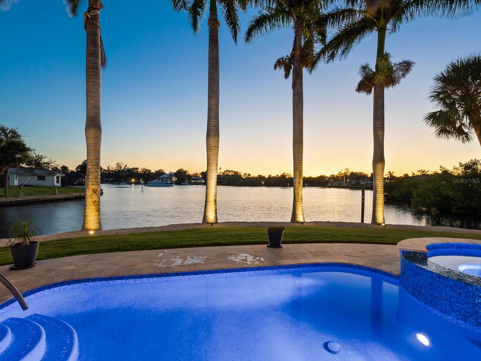 LYONS BAY - Residential