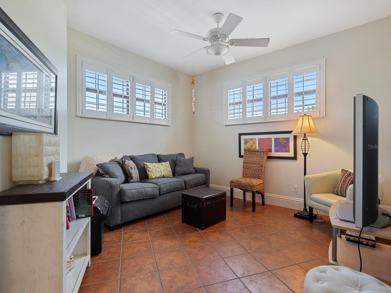 LYONS BAY - Residential