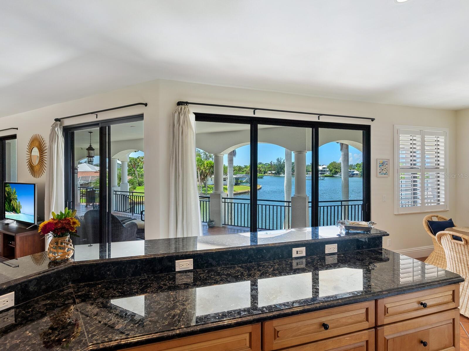 LYONS BAY - Residential