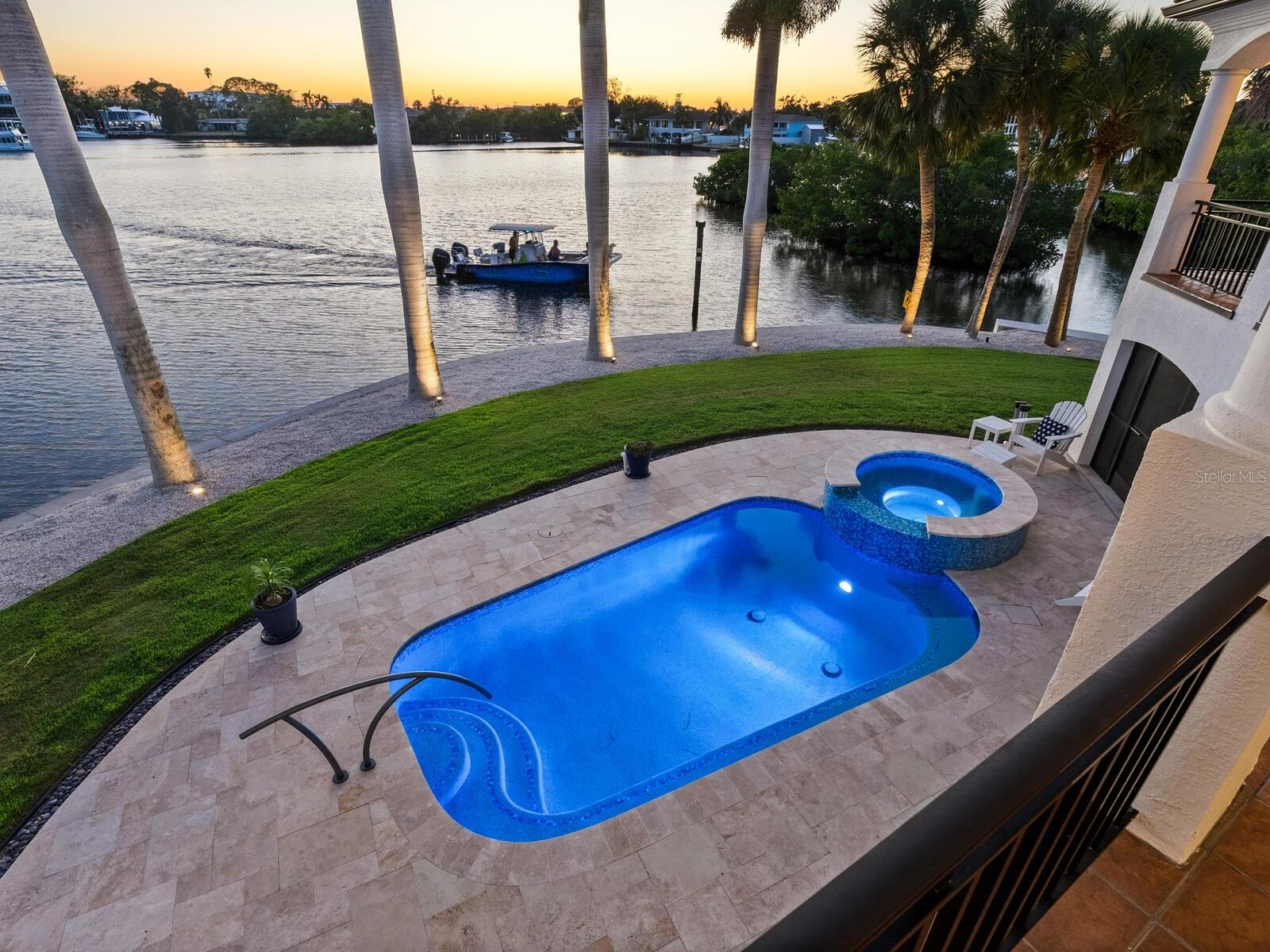 LYONS BAY - Residential