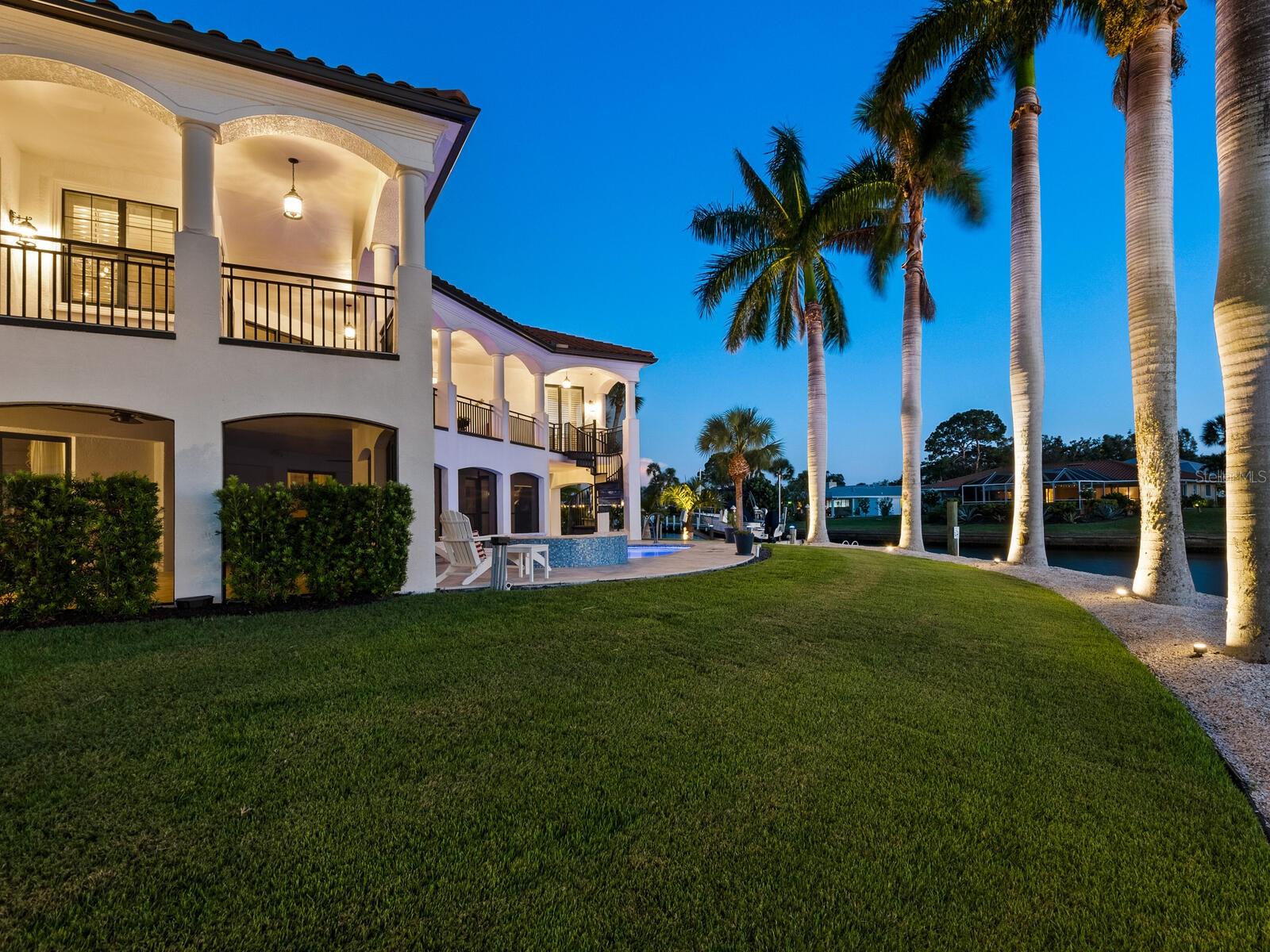 LYONS BAY - Residential