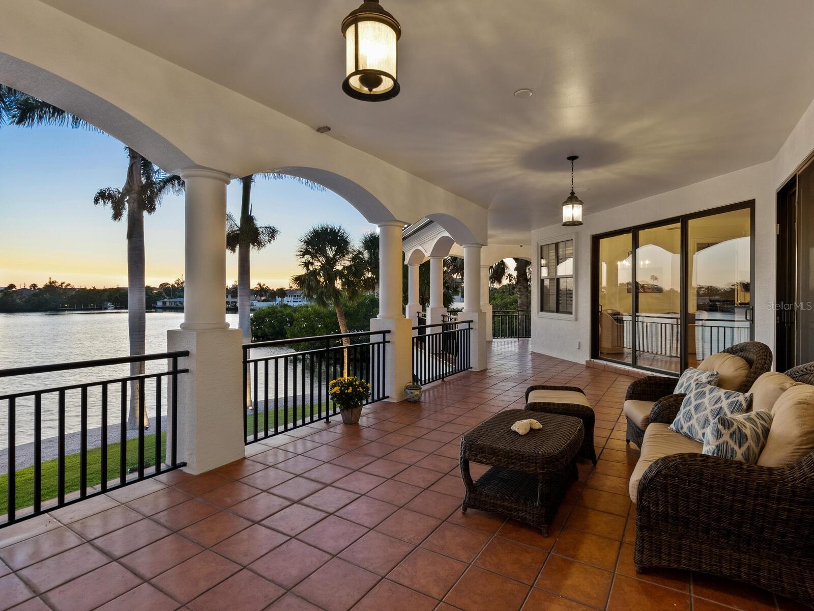 LYONS BAY - Residential