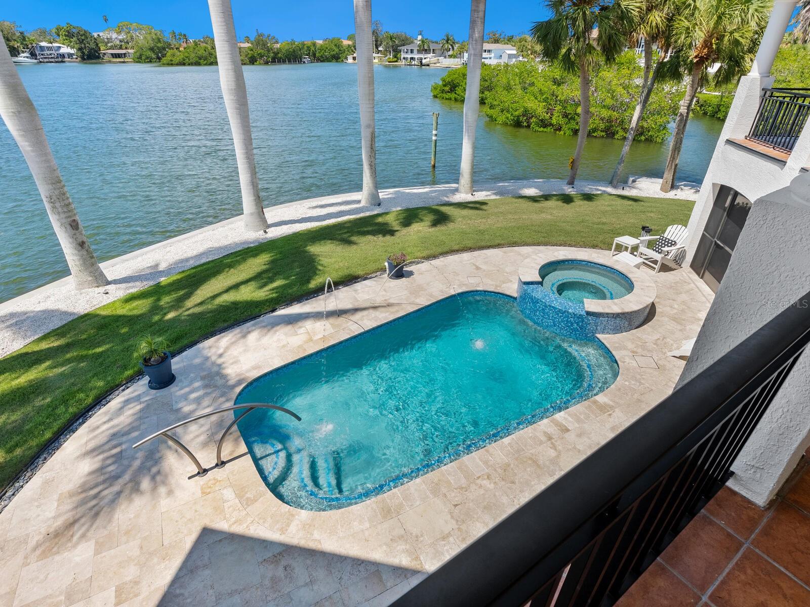 LYONS BAY - Residential