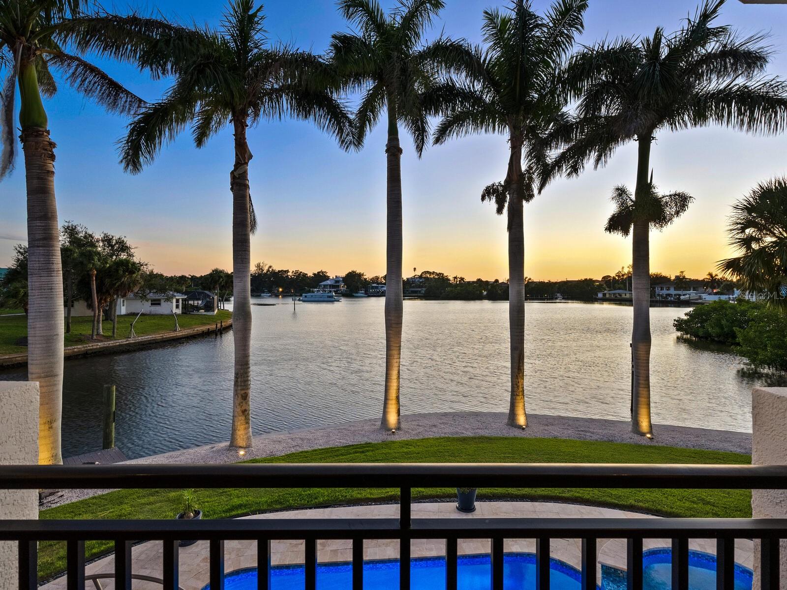 LYONS BAY - Residential