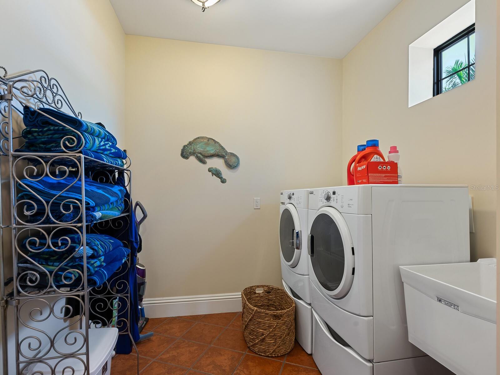 LYONS BAY - Residential