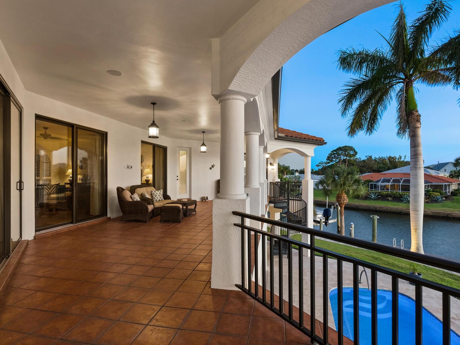 LYONS BAY - Residential