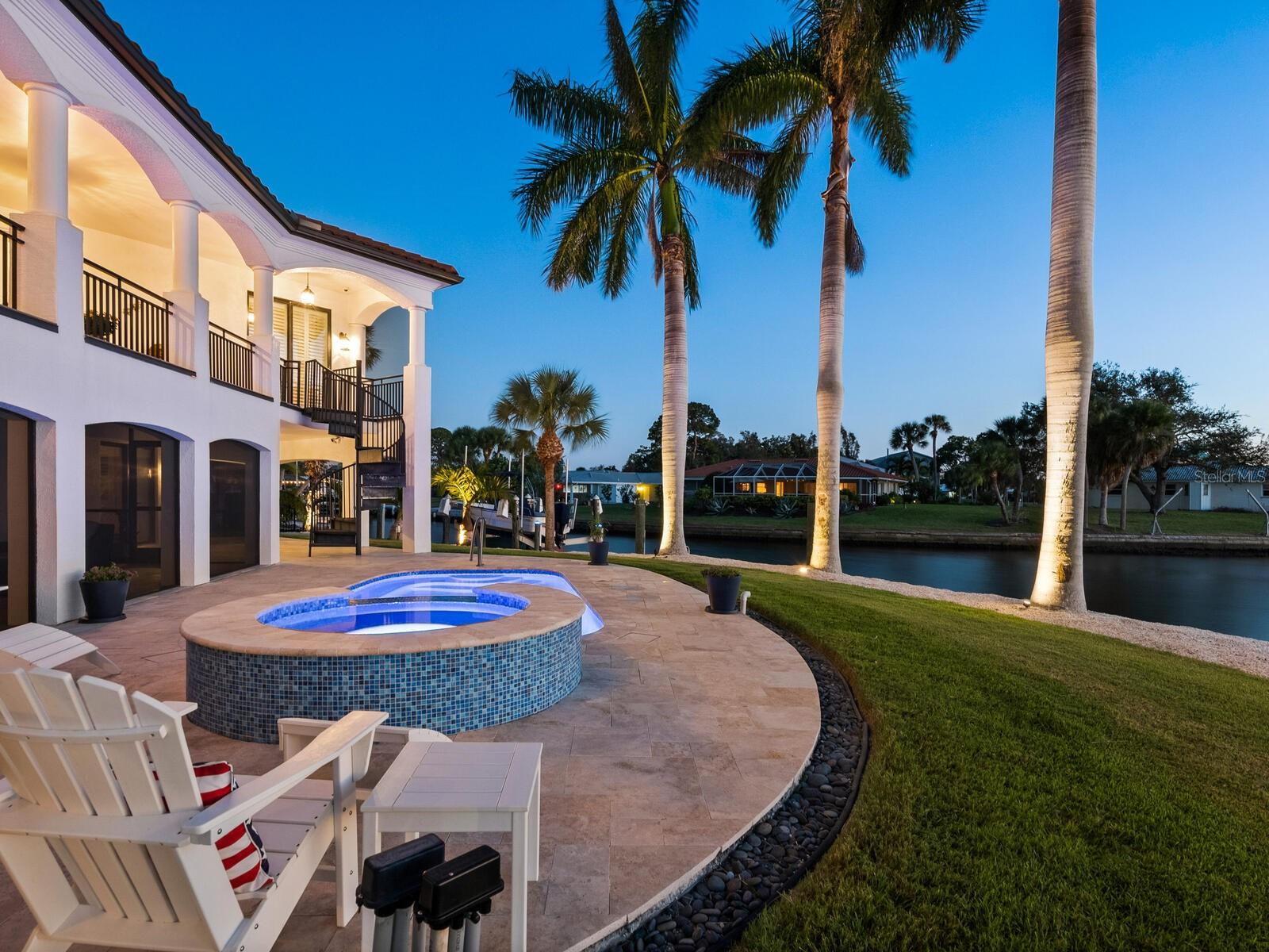 LYONS BAY - Residential