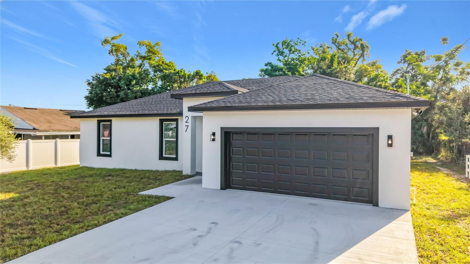 27 N CALHOUN AVENUE