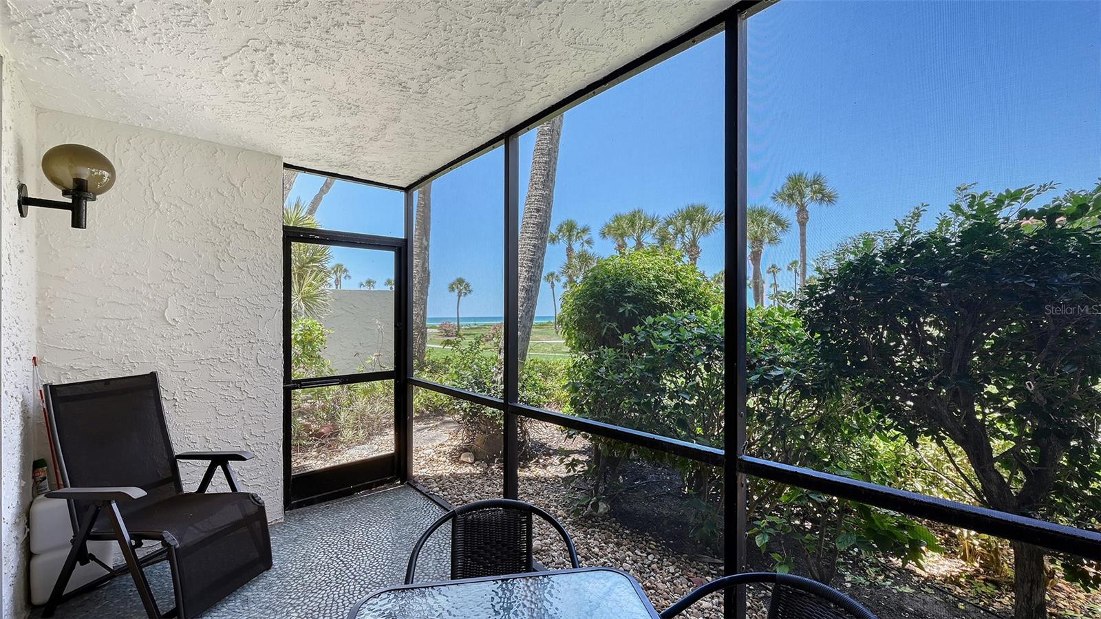 SEAPLACE III - Residential