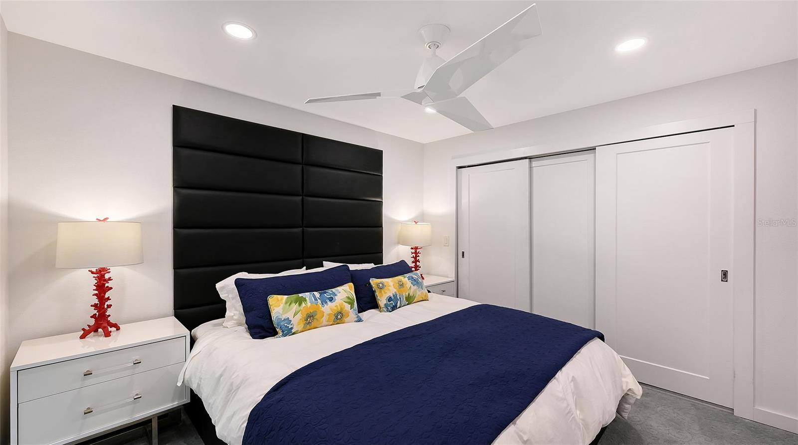 SEAPLACE III - Residential