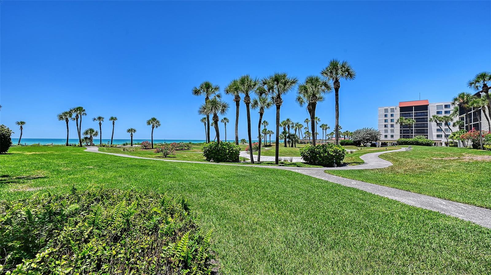 SEAPLACE III - Residential