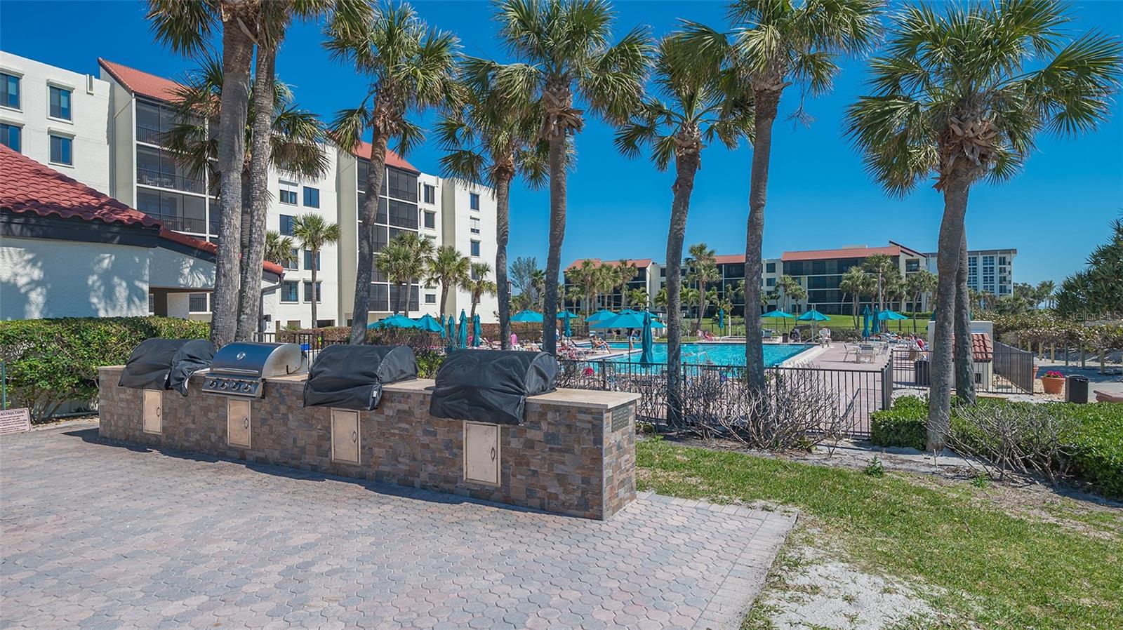SEAPLACE III - Residential