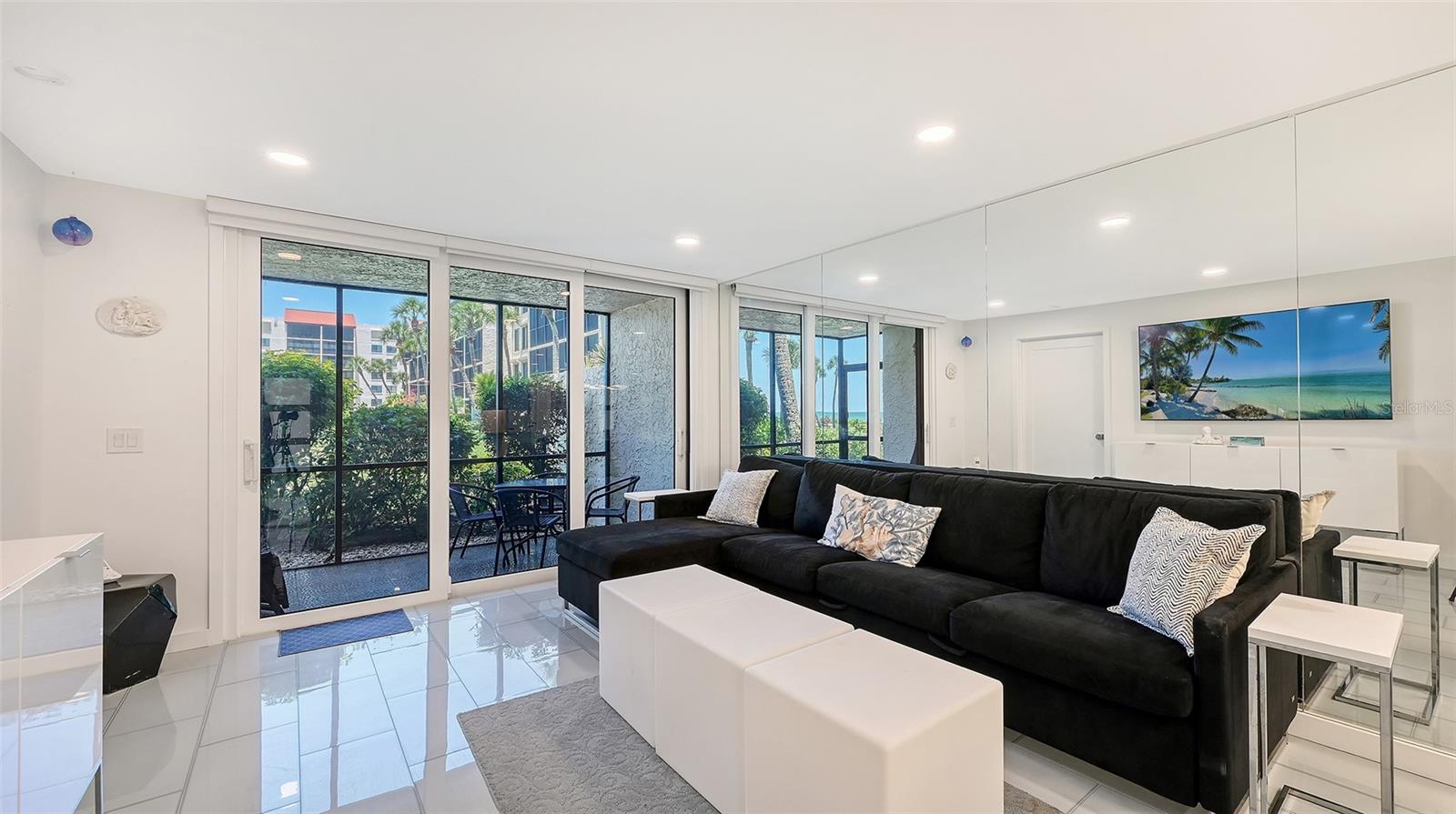 SEAPLACE III - Residential
