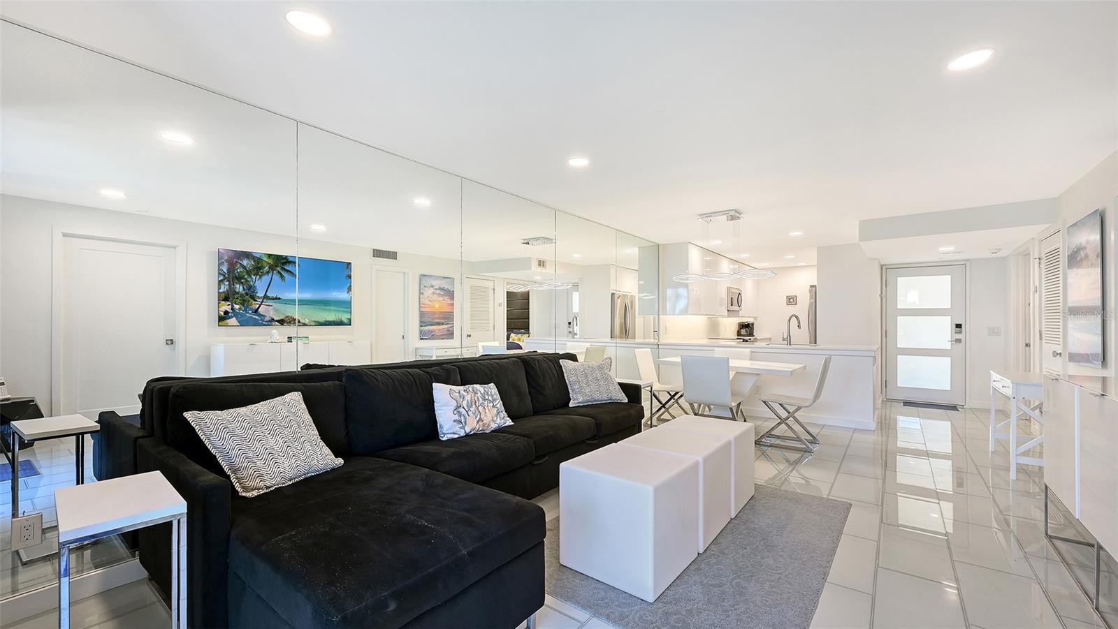 SEAPLACE III - Residential