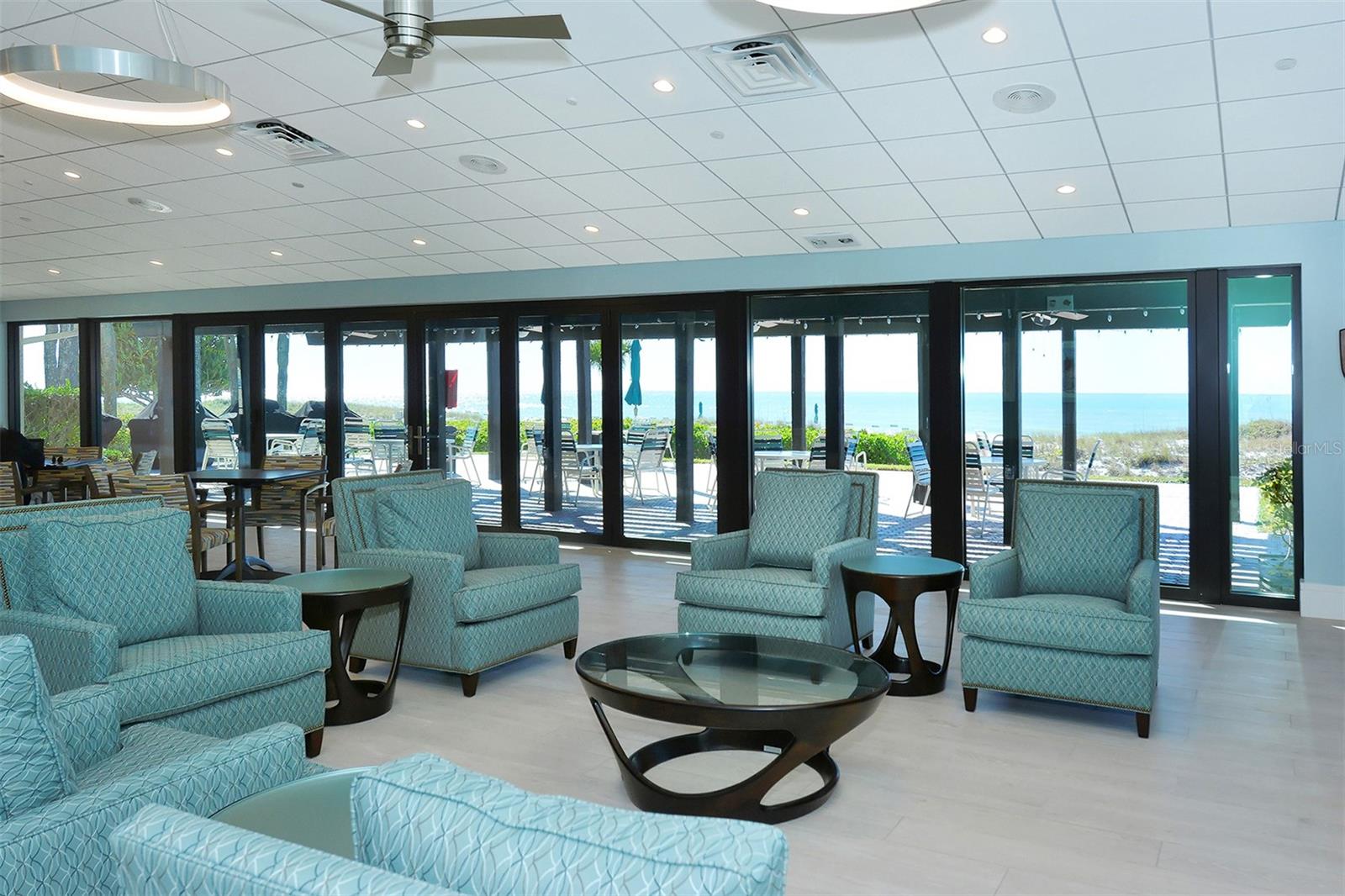 SEAPLACE III - Residential