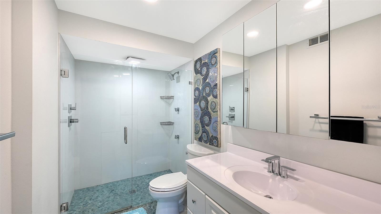 SEAPLACE III - Residential