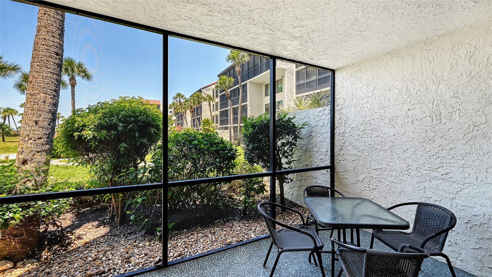 SEAPLACE III - Residential