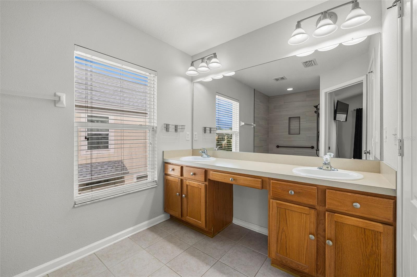 BAY AT CYPRESS CREEK - Residential