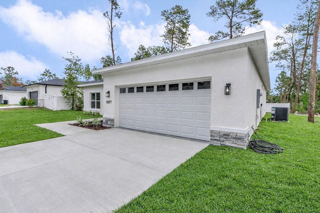 Photo of 13177 SW 67th Avenue, Ocala, FL 34473 (MLS # O6373467)