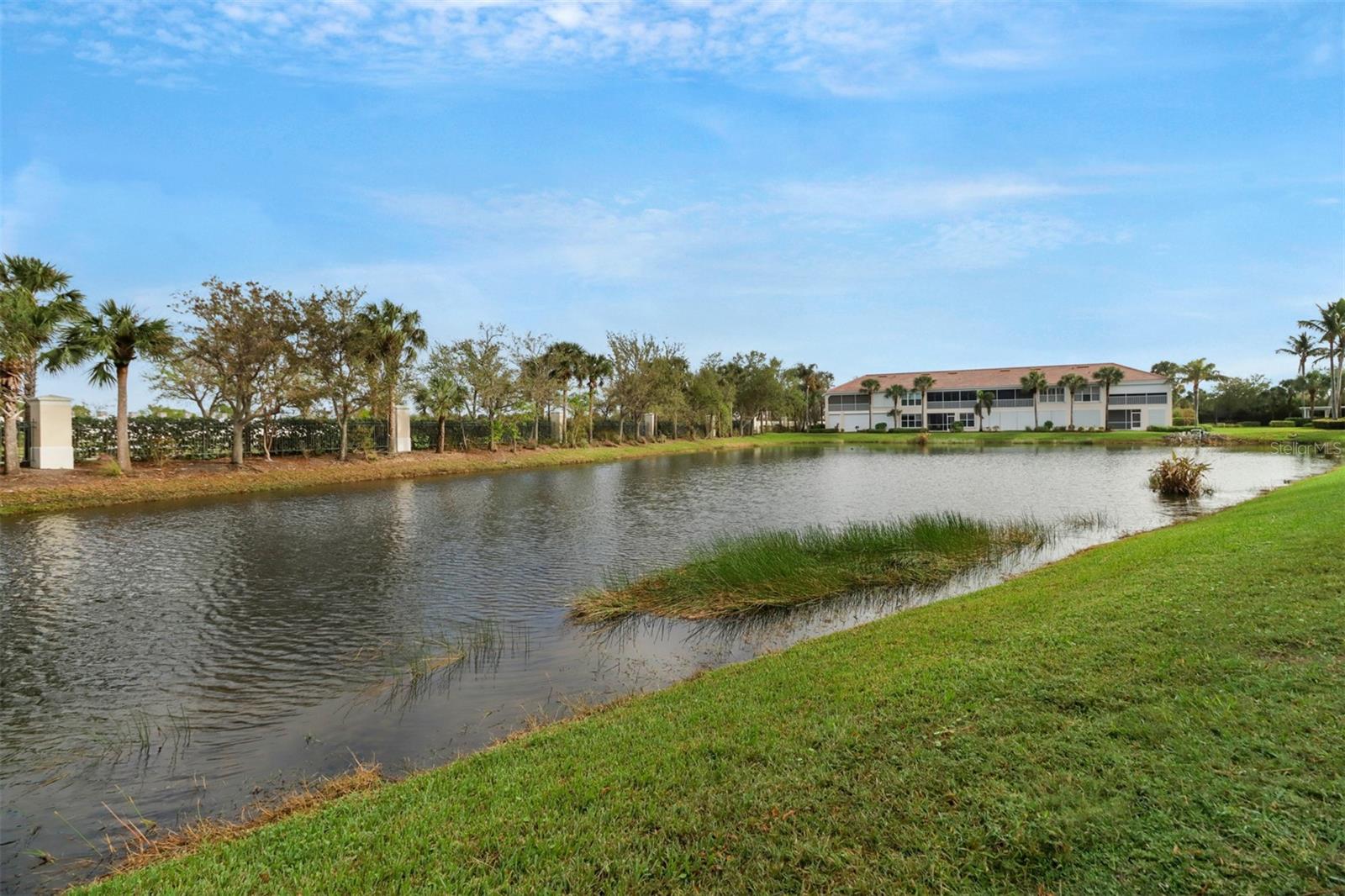 SABAL POINTE/MAJESTIC PALMS PH - Residential