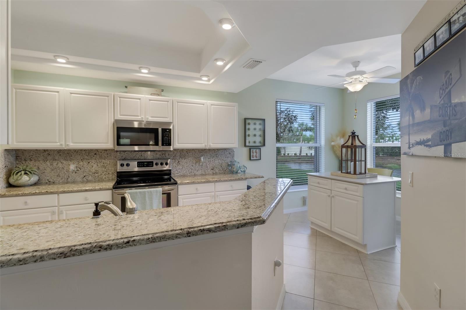 SABAL POINTE/MAJESTIC PALMS PH - Residential