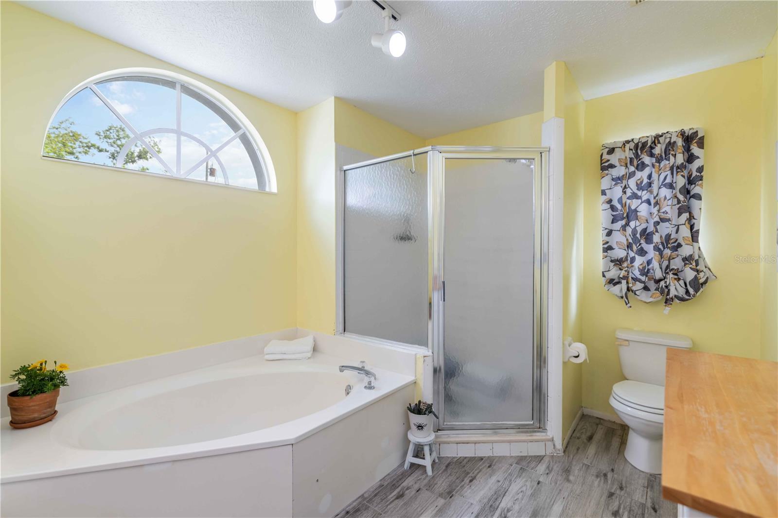 RIVER HEIGHTS - Residential