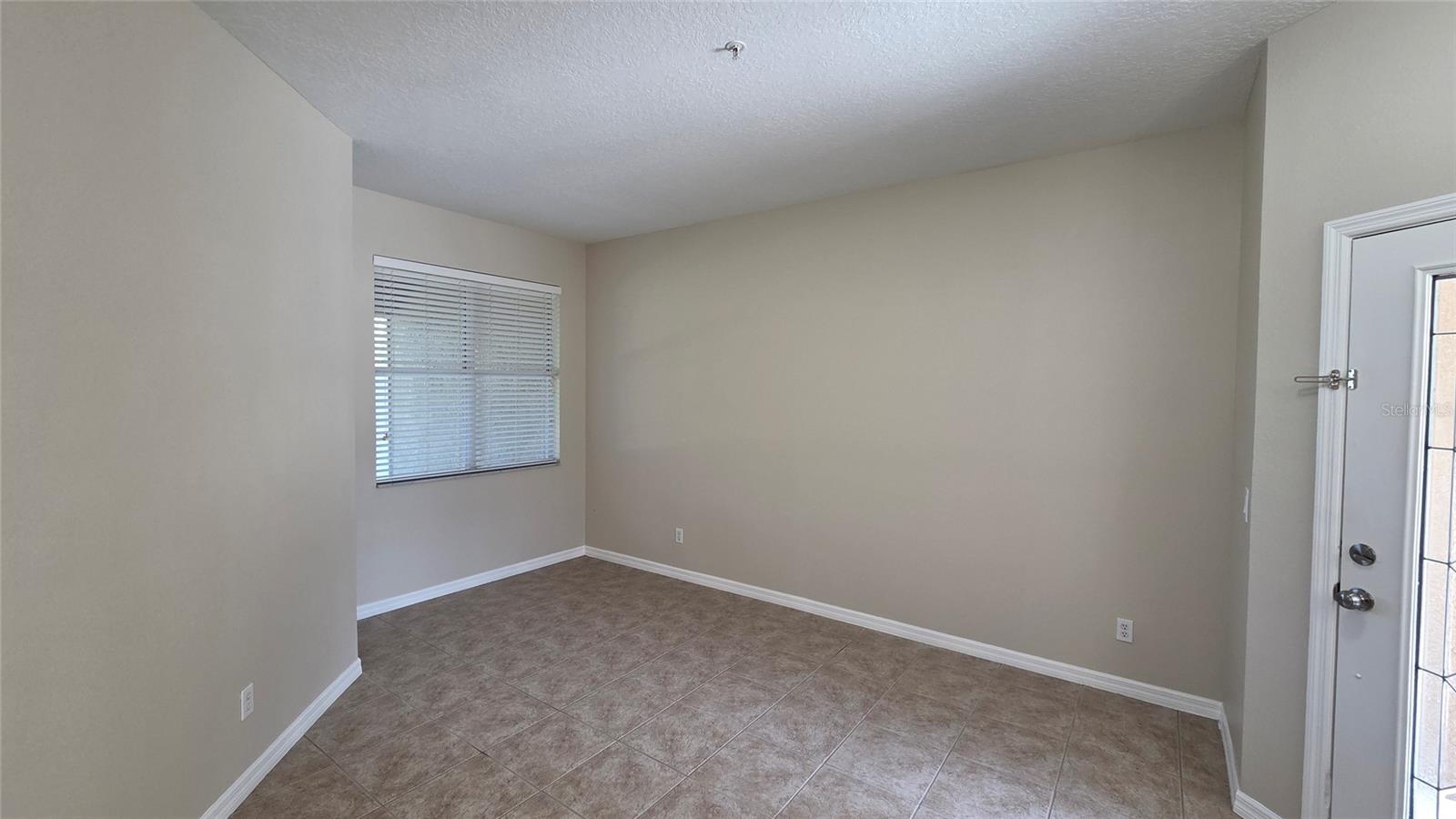 HARBOR WINDS - Residential