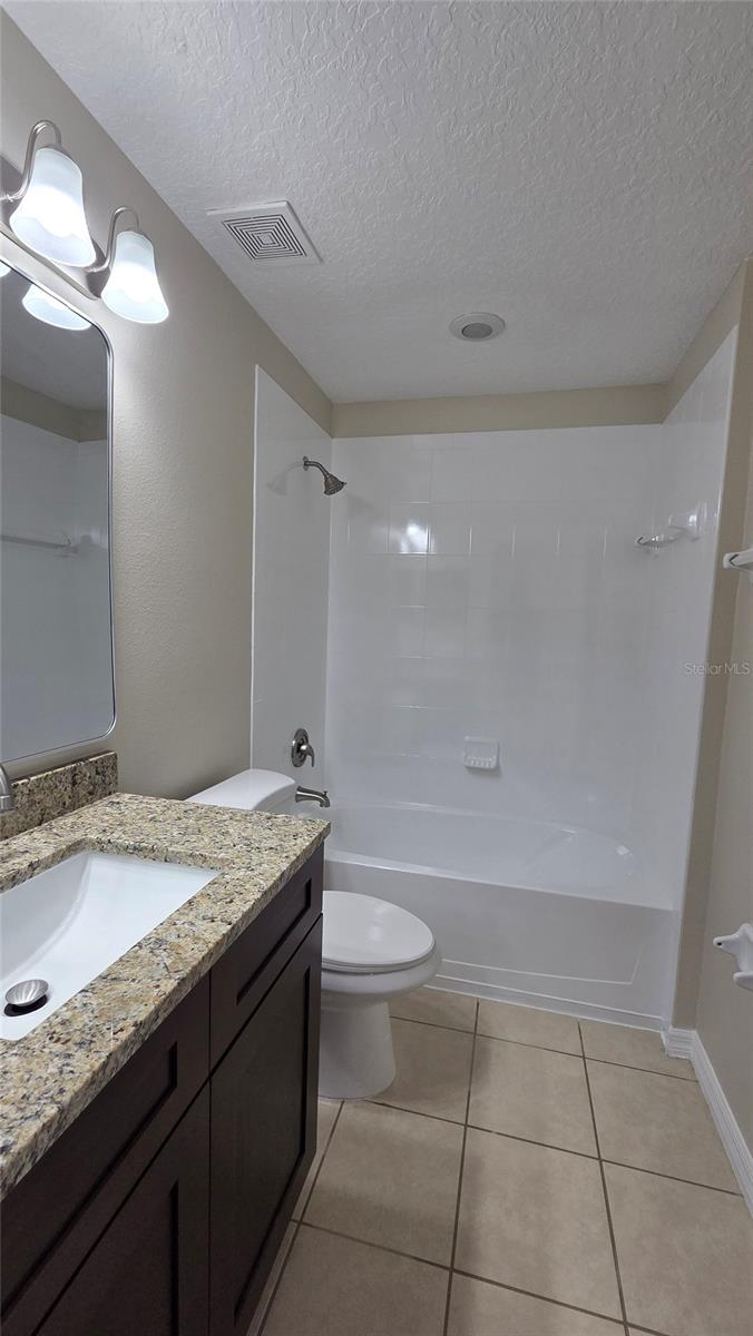 HARBOR WINDS - Residential