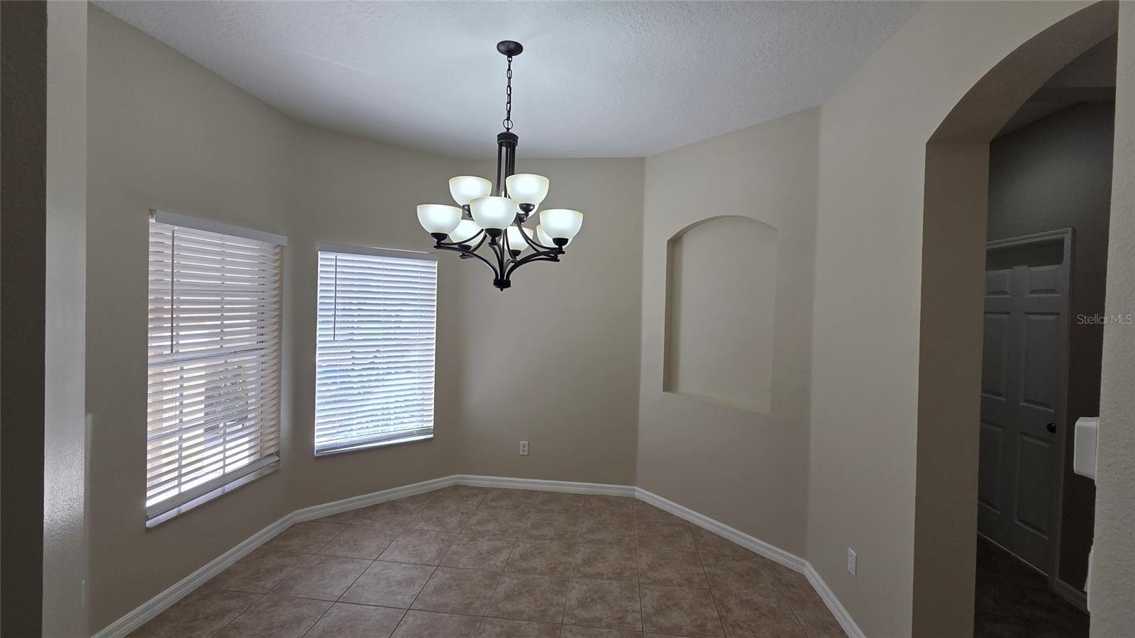 HARBOR WINDS - Residential