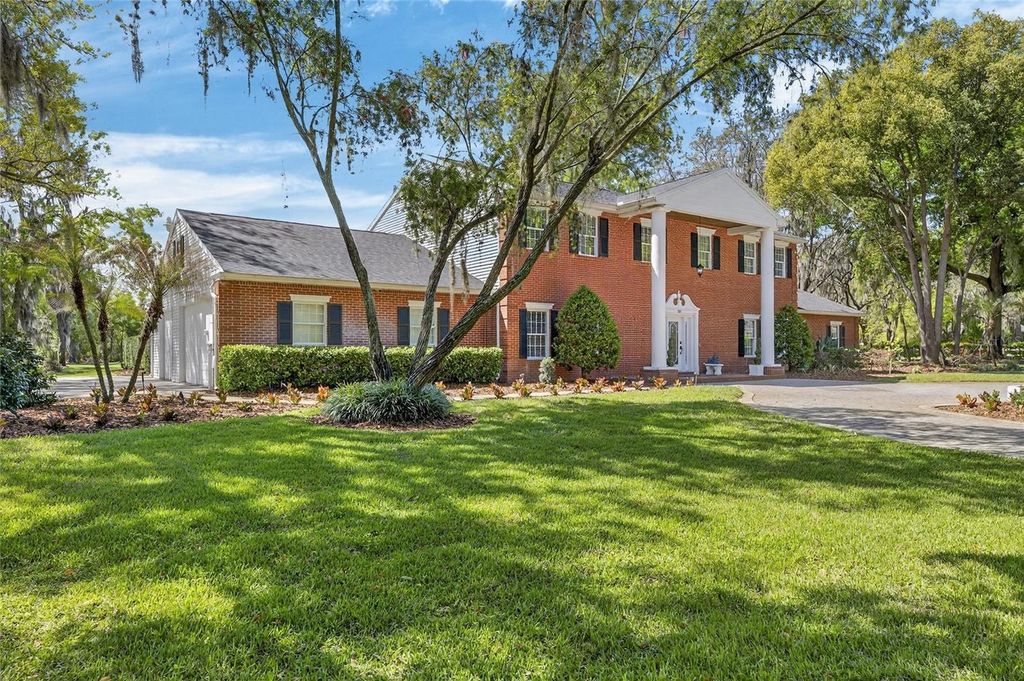 Photo of 3201 Polo Place, Plant City, FL 33566 (MLS # TB8490248)