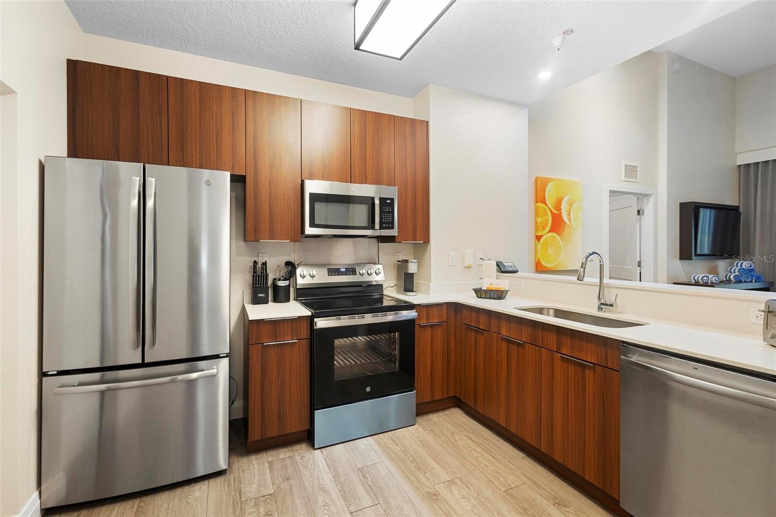 14501 GROVE RESORT AVENUE 2112
